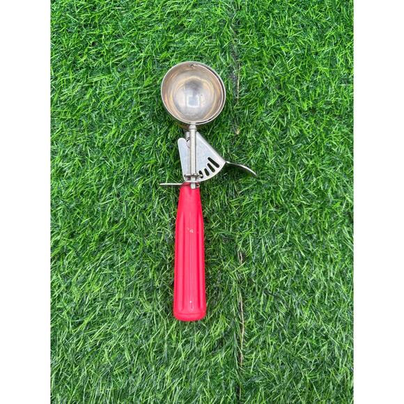 Hamilton Beach Commercial Disher – Model 78, Red - Stainless Steel Scoop - Picture 1 of 8